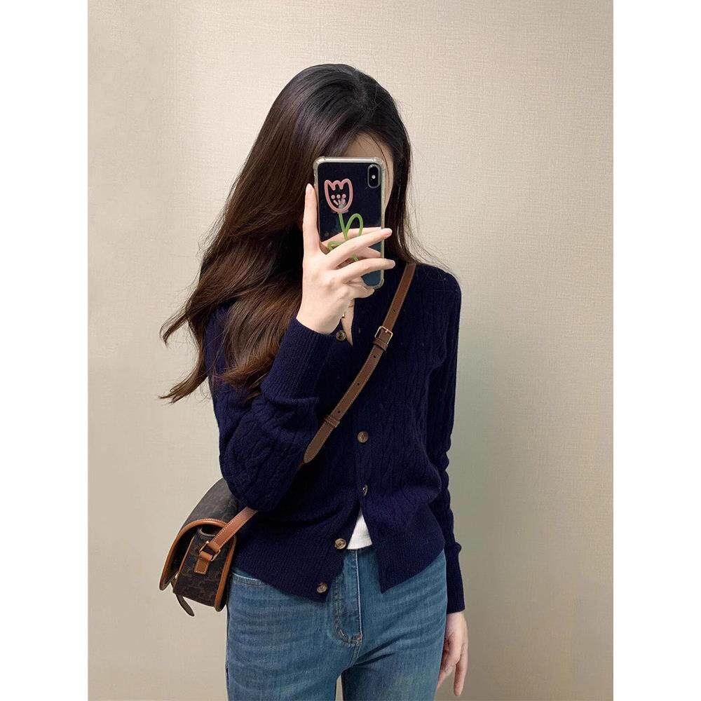 2024秋冬新款麻花针织衫女短款覆古经典藏青色高级感圆领毛衣开衫