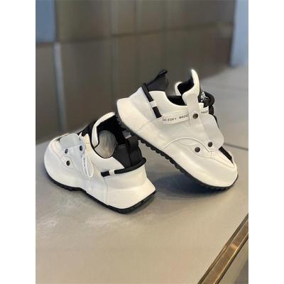 强烈建议你把它拿回去！极简主义水行侠~厚底爸爸鞋的男人增加高