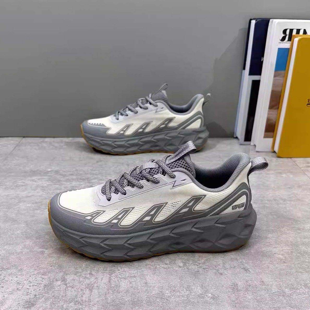 男鞋2025秋季新款轻便厚底男士休闲运动鞋户外防滑透气登山跑步鞋,流行男鞋,休闲板鞋,淘宝优惠券,粉丝福利购,淘宝优惠卷