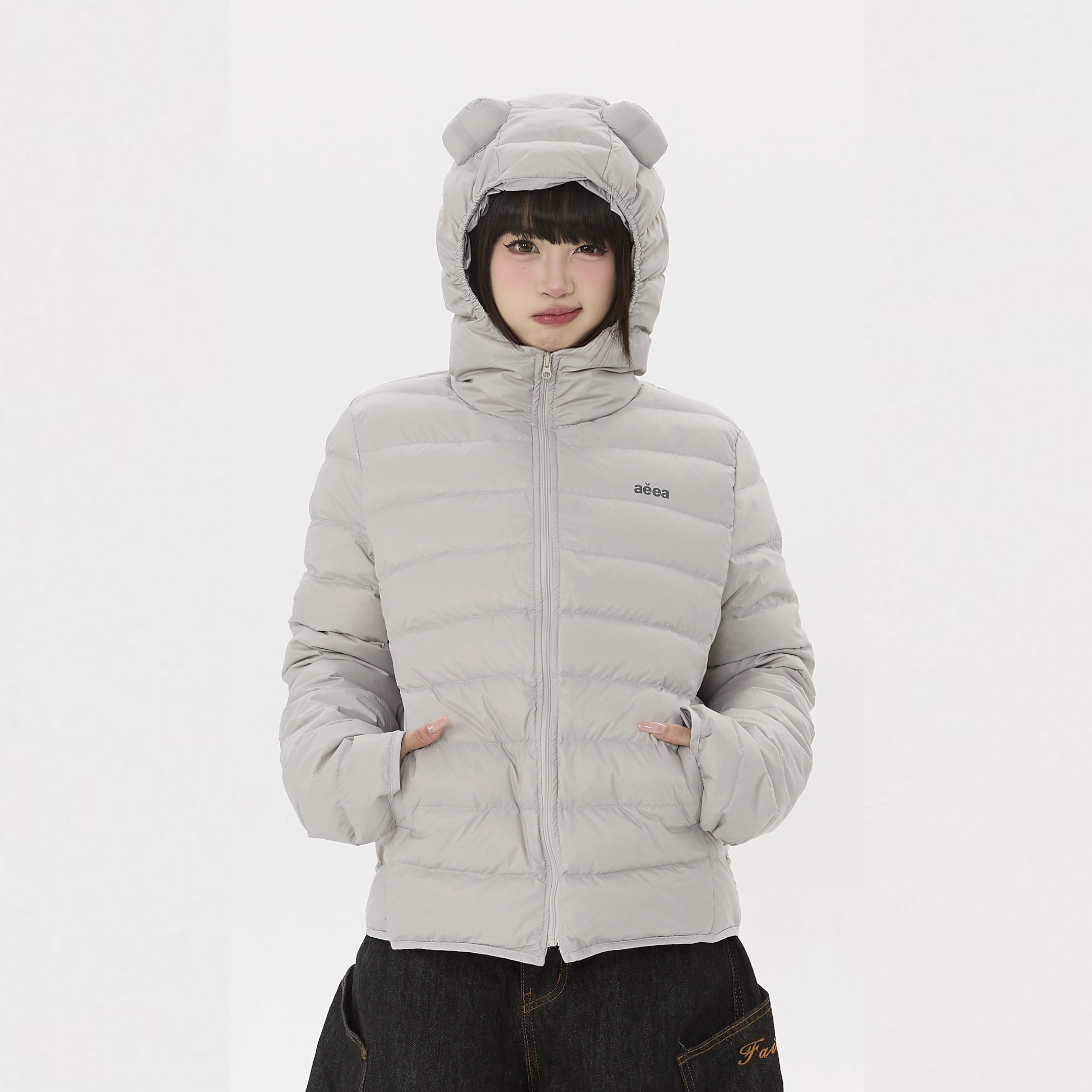零碎岛屿新国标90白鸭绒熊耳朵连帽排骨羽绒服女冬季轻薄保暖外套