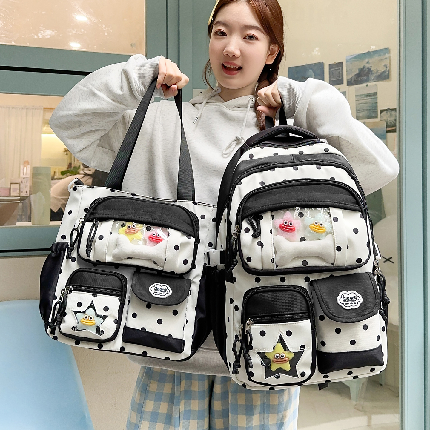 高颜值可爱波点书包少女双肩背包