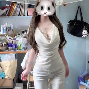 韩系性感套装 T恤叠穿蕾丝吊带背心上衣 女纯欲风辣妹荡领修身 短袖