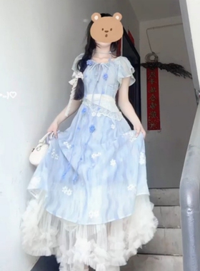 2025夏季度假风甜美蓝色碎花连衣裙女高级感收腰显瘦短袖仙女长裙