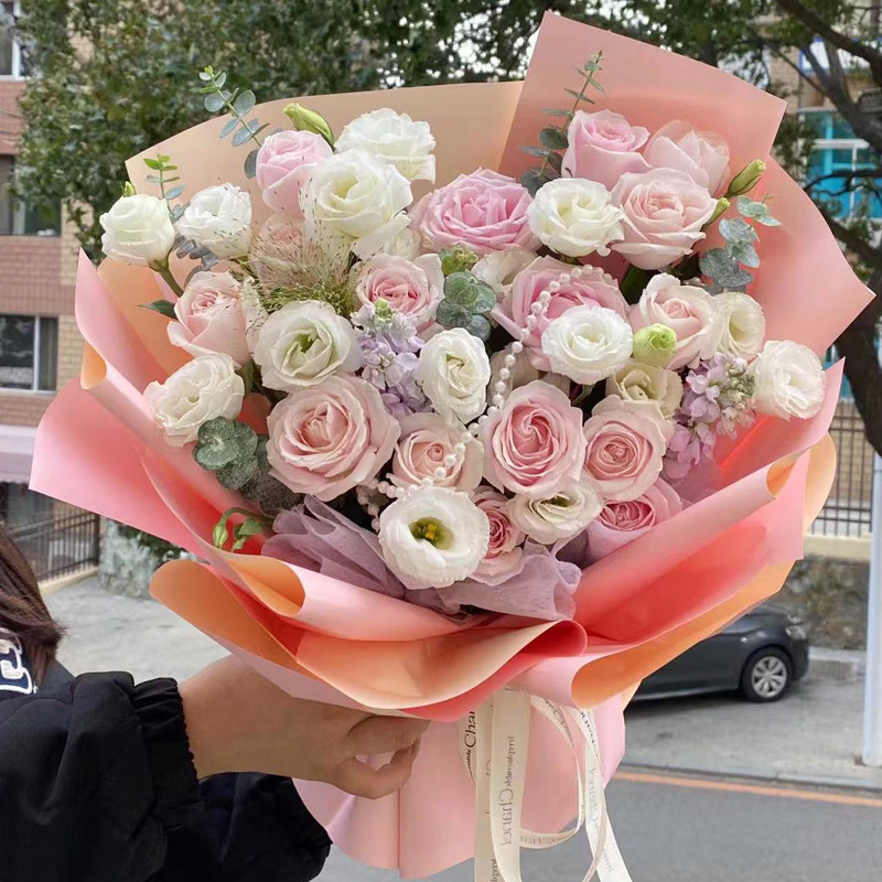 白玫瑰深圳南昌杭州同城生日鲜花