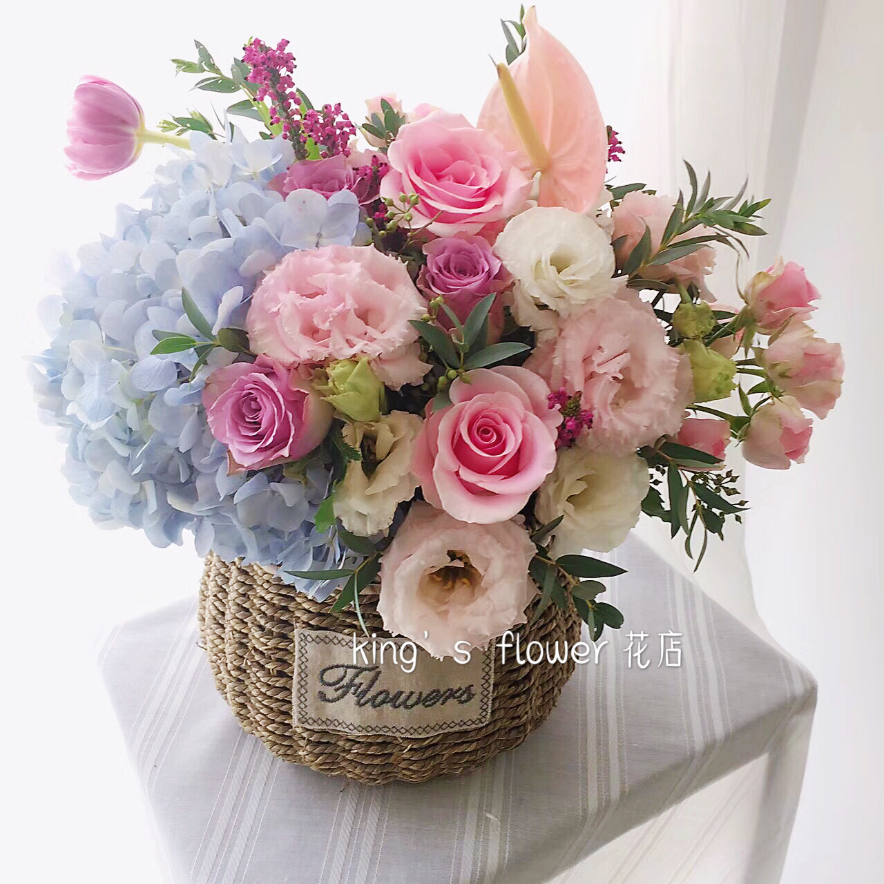 北京上海绣球生日玫瑰花束送女友