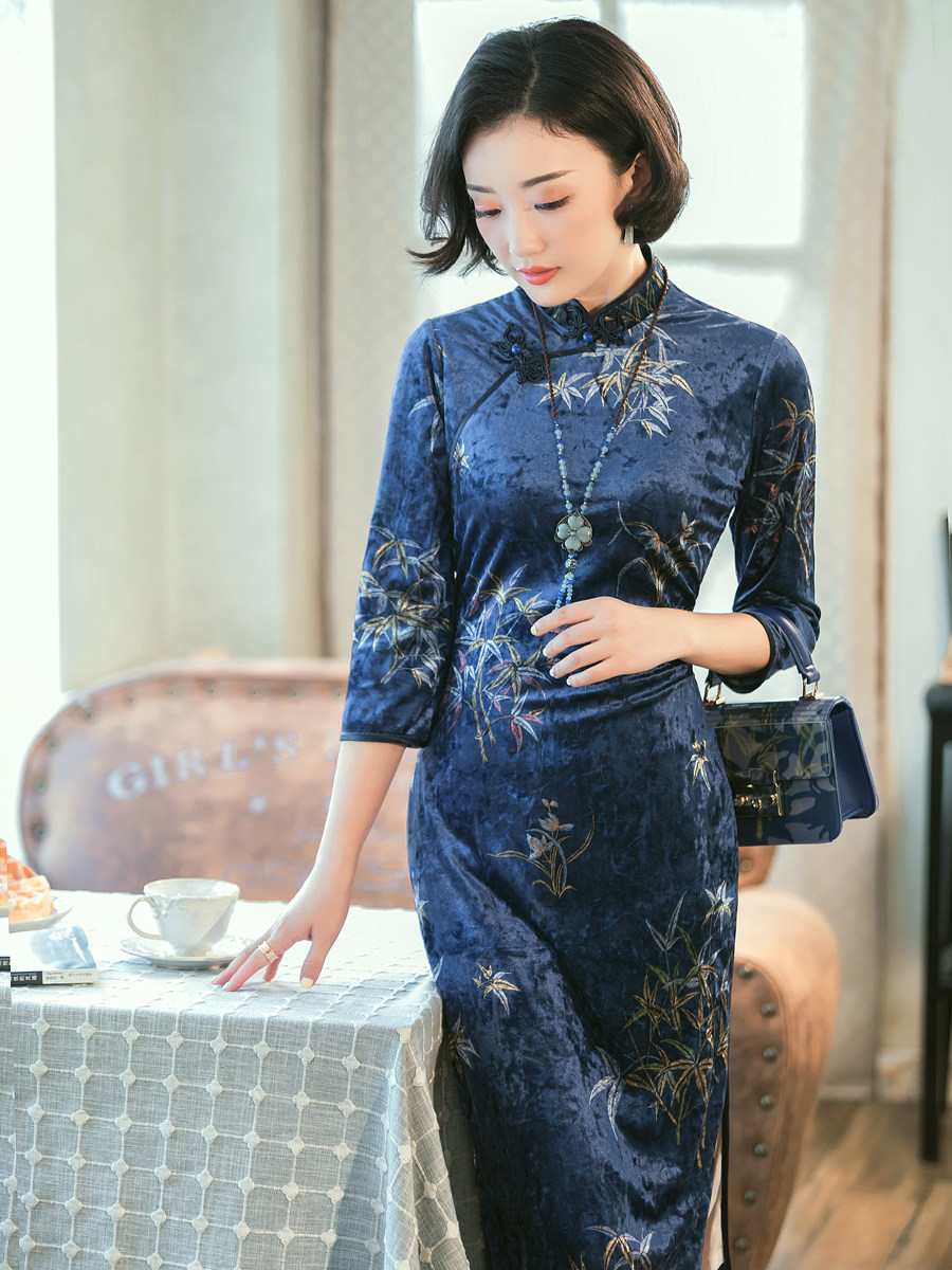 逸红颜青*樱电视剧如懿传官方合作款旗袍针织丝绒旗袍