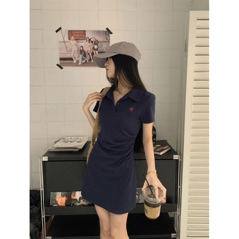 休闲运动风短袖连衣裙女夏季设计感正肩a字裙polo领辣妹显瘦裙子