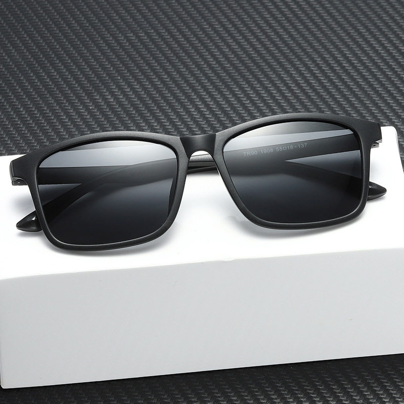 新款 太阳镜TR90偏光镜彩膜户外运动款眼镜复古驾驶镜男女墨镜