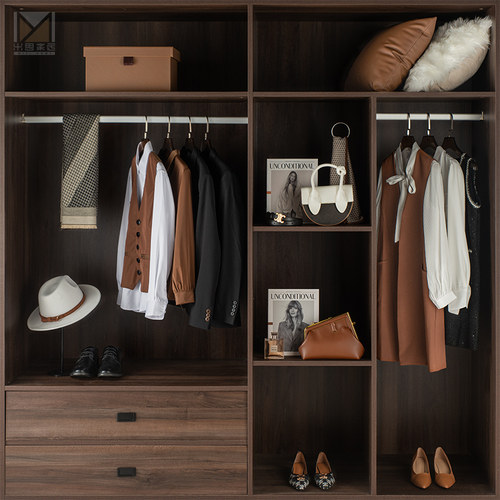 样板房衣服衣帽间装饰品展厅摆件