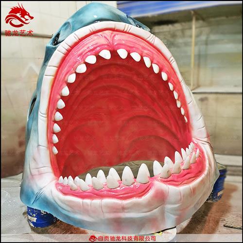 大型鲨鱼头玻璃钢雕塑定制树脂商场海鲜美陈装置室外景观模型定做