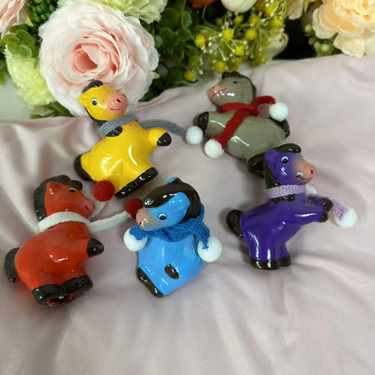 新款红毯创意彩色马摆件小马仔招财装饰品摆设旅游文创纪念品礼物