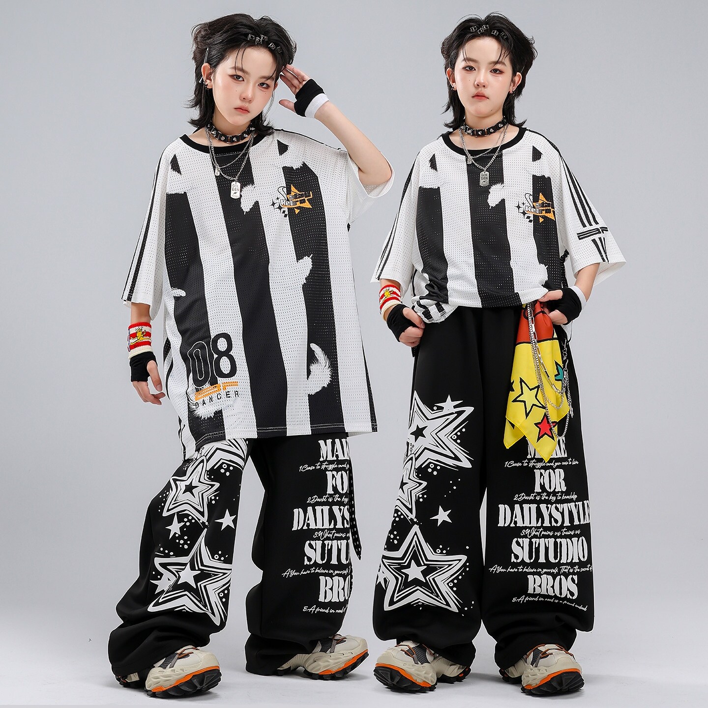 街舞服舞台效果很棒!够潮够型!