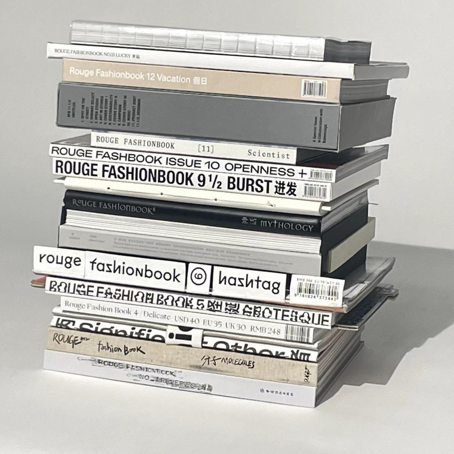 ROUGE FASHIONBOOK | 8周年 盲盒 随机发一本