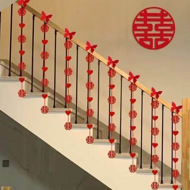 房顶吊挂装饰品婚房布置