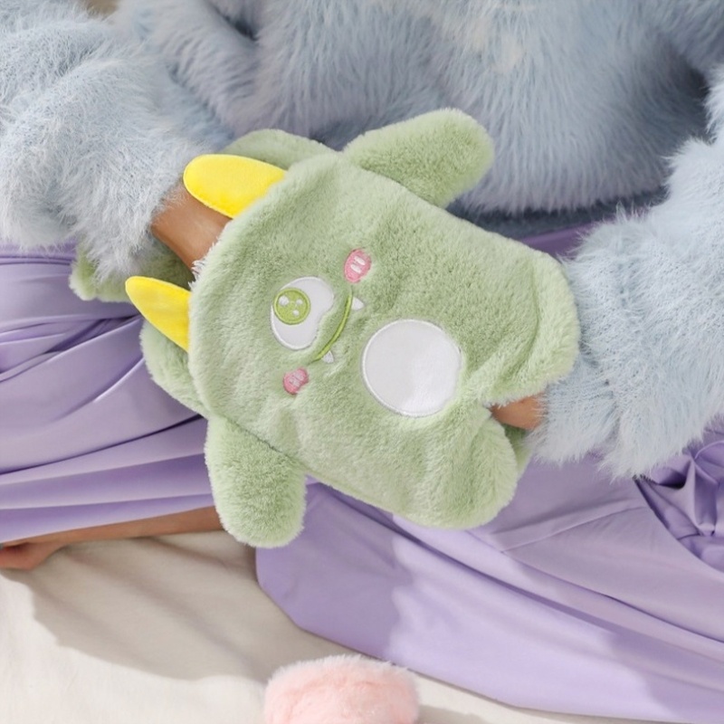 热水袋注水可插手可爱毛绒暖水袋女学生便携敷肚子暖宫暖手宝冬季