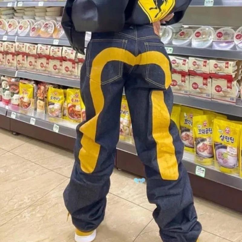 Printed straight leg denim pants for women女印花直筒牛仔长裤