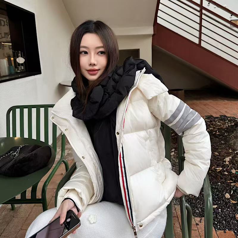 TB四杠连帽羽绒服加厚面包棉服