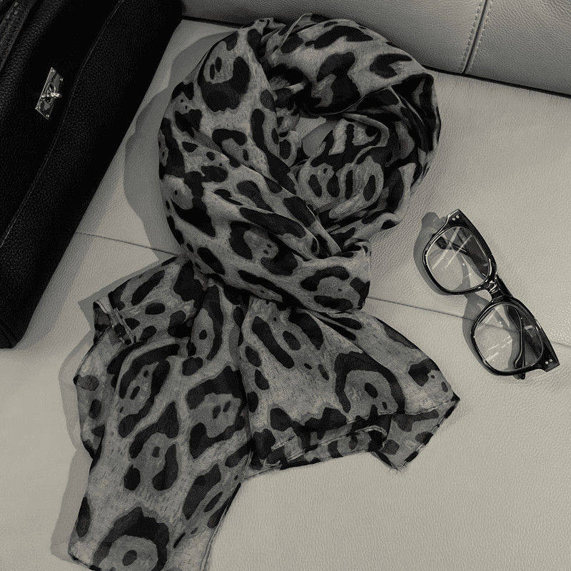 独特漂亮围巾秋冬氛围感围巾复古经典豹纹印花纱巾韩版百搭洋气披
