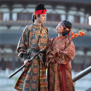 现货 青泠谷原创汉服复原男女款 唐制圆领袍对鸭纹明制圆领袍