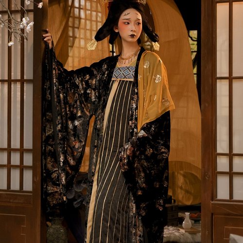 青泠谷原创汉服上衣黑绒羽毛大袖衫秋冬新款国风上装女