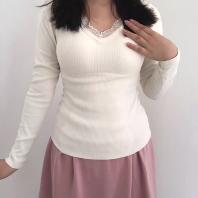 带胸垫蕾丝边德绒V领内搭打底衫女t恤秋冬款加绒保暖简约长袖上衣