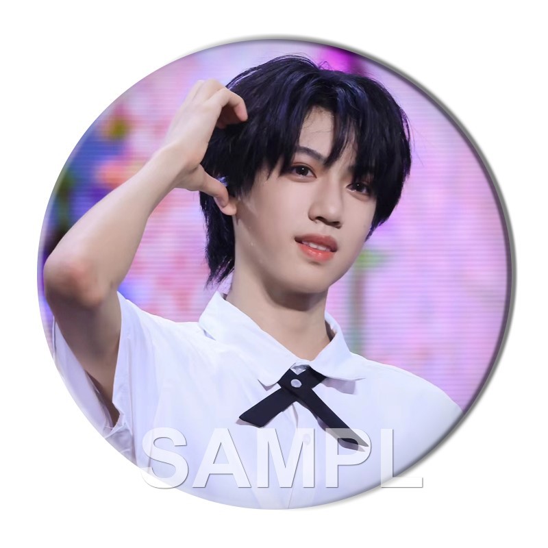 TF家族四代张桂源周边吧唧明星爱
