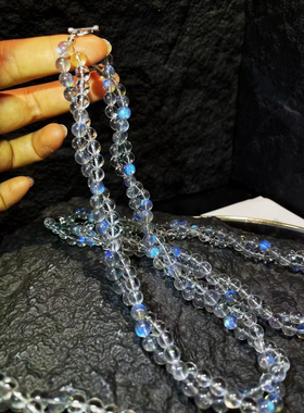 天然蓝月光石项链女款轻奢小众设计感锁骨链2025新款爆款颈链配饰