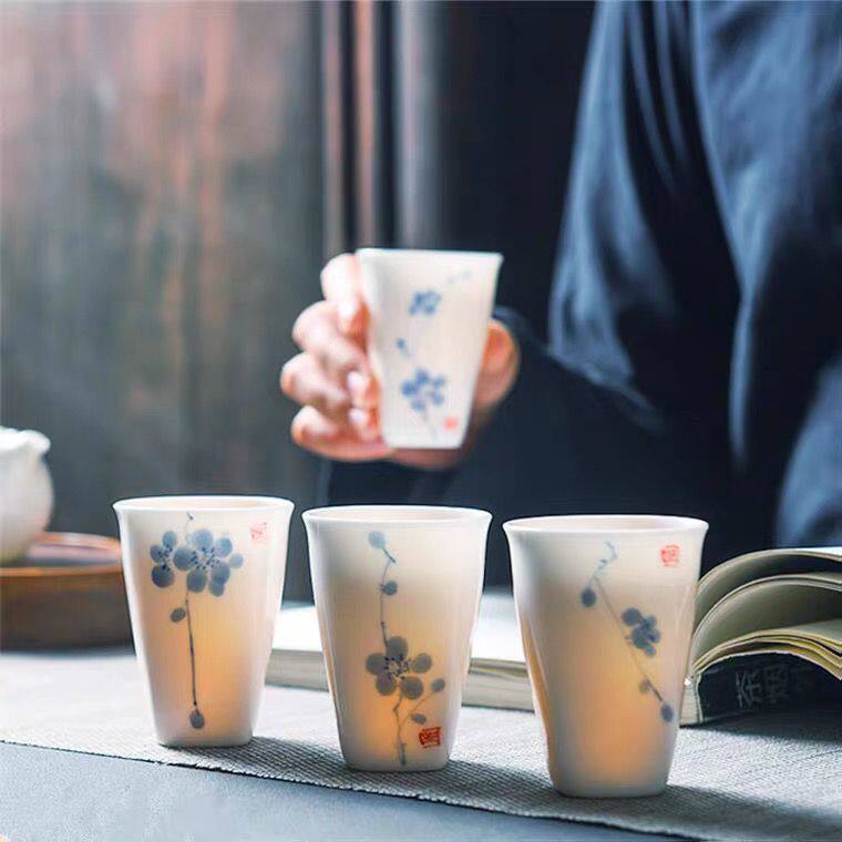 一人独饮茶具陶瓷白杯主