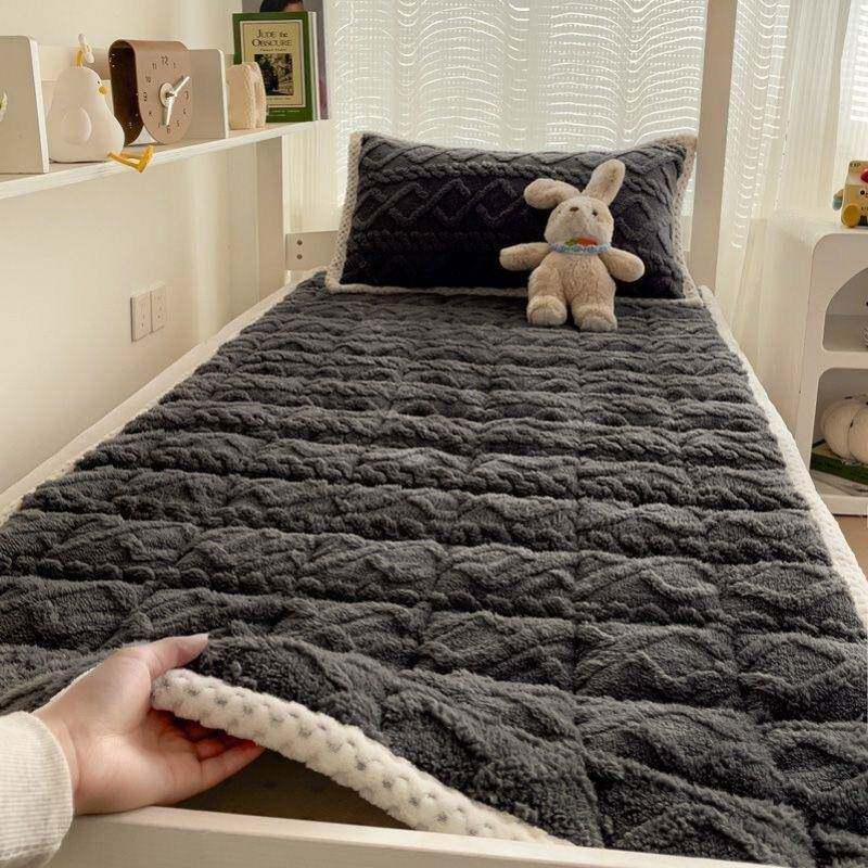 提花牛奶绒床垫褥子软垫家用加厚学生单人铺垫被冬季加绒毛毯床褥
