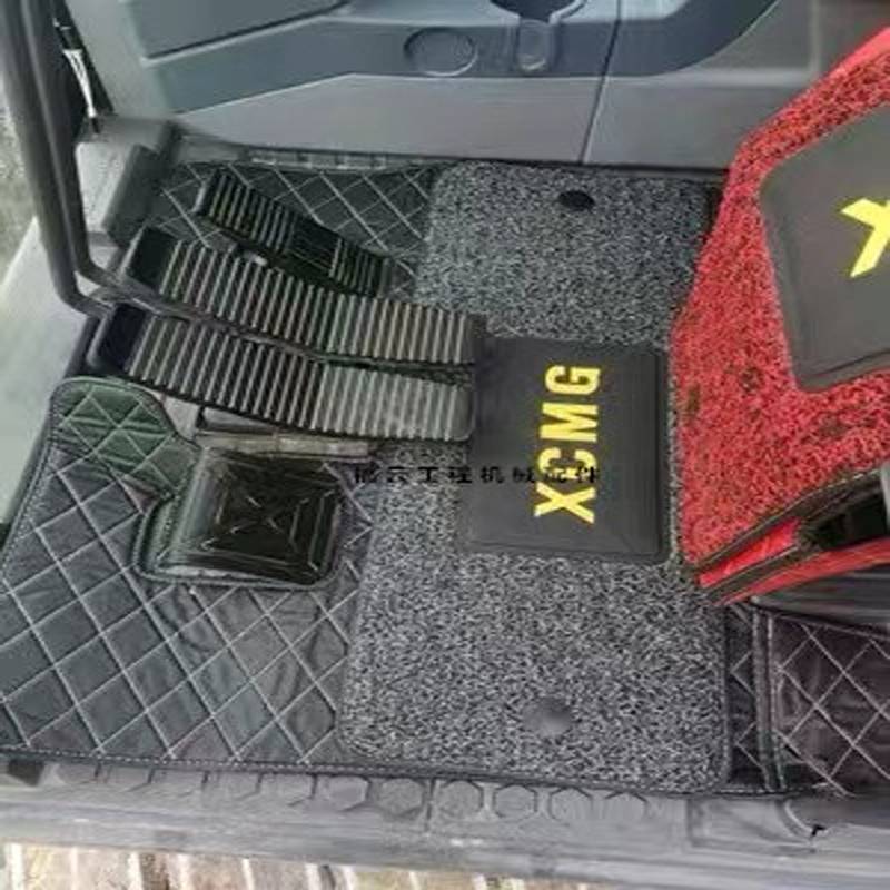 挖掘机徐工脚垫XE55/60/75/135/215D/200D挖机驾驶室地毯地板胶垫