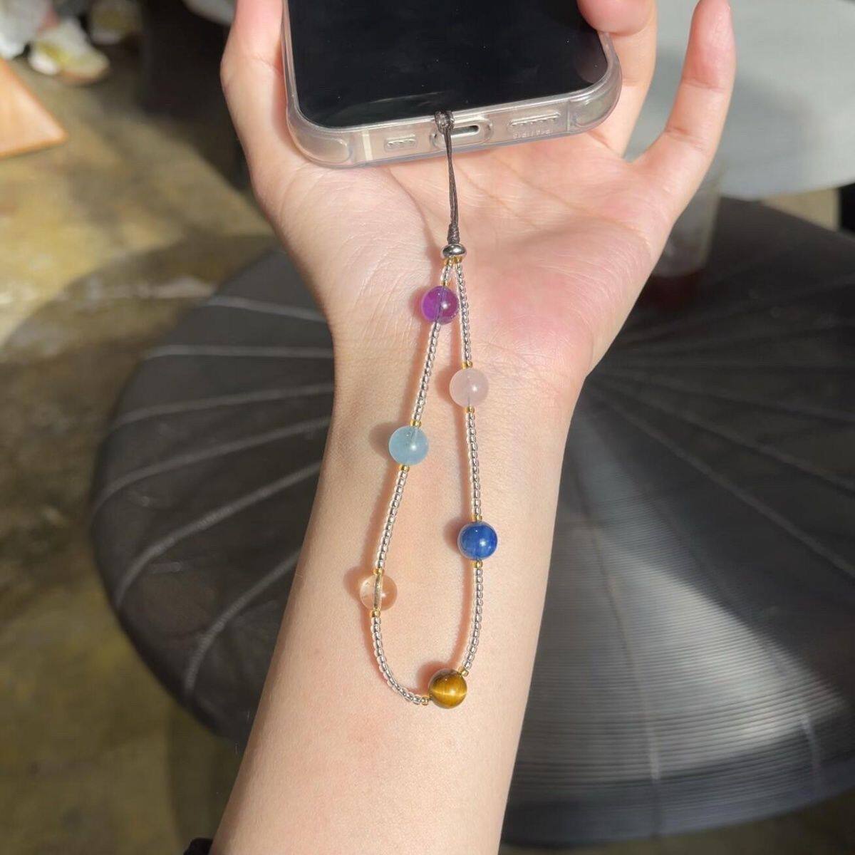女士聚财手机挂件天然水晶招财转运手机链高品质多彩多巴胺手腕挂