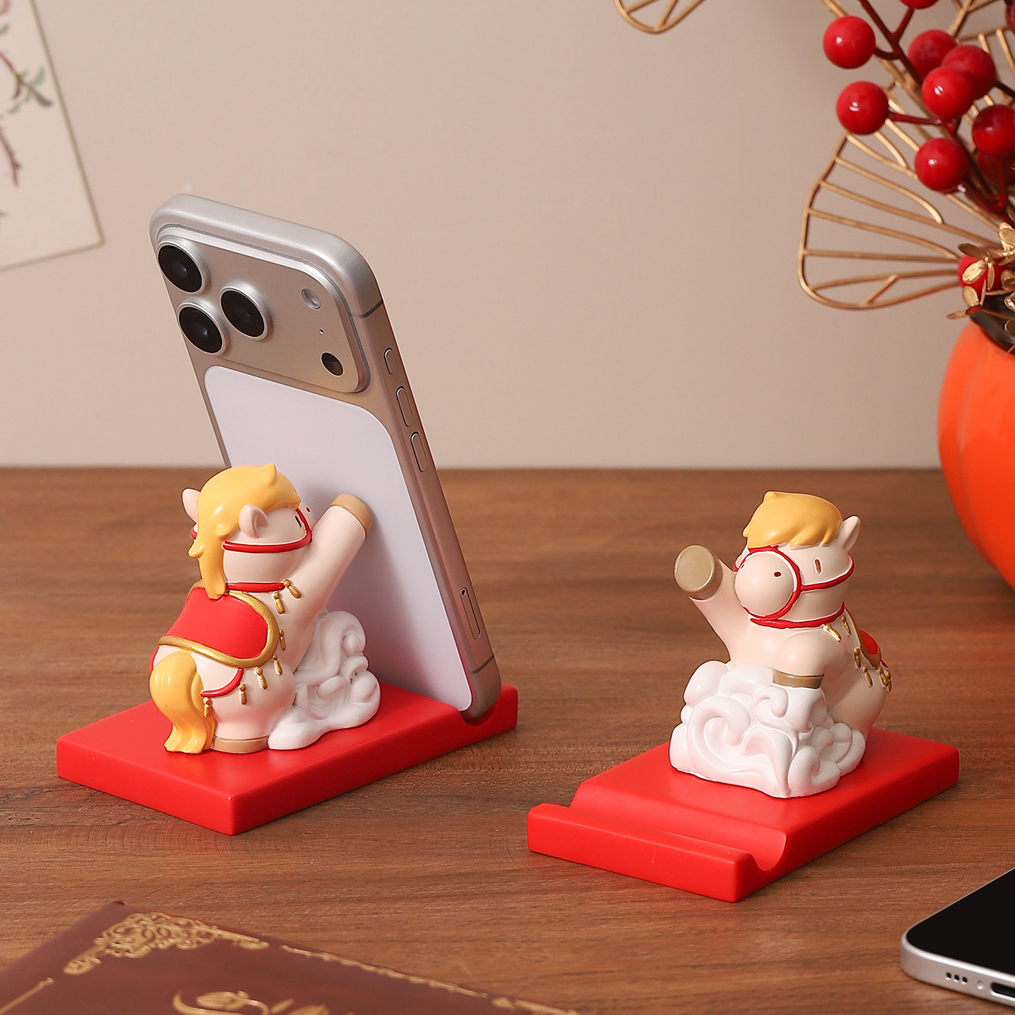 2026马年吉祥物生肖马摆件手机支架可爱桌面装饰公司年会公仔礼物,家居饰品,装饰摆件,淘宝优惠券,粉丝福利购,淘宝优惠卷