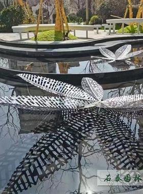 大型不锈钢假山雕塑定制切片镂空山形鹅卵石水景造型户外落地摆件