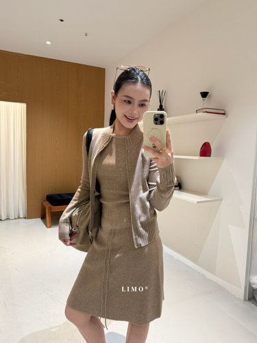 LIMO-新简约气质30羊毛高弹拉链修身显瘦开衫小衫(含30羊毛)8519#