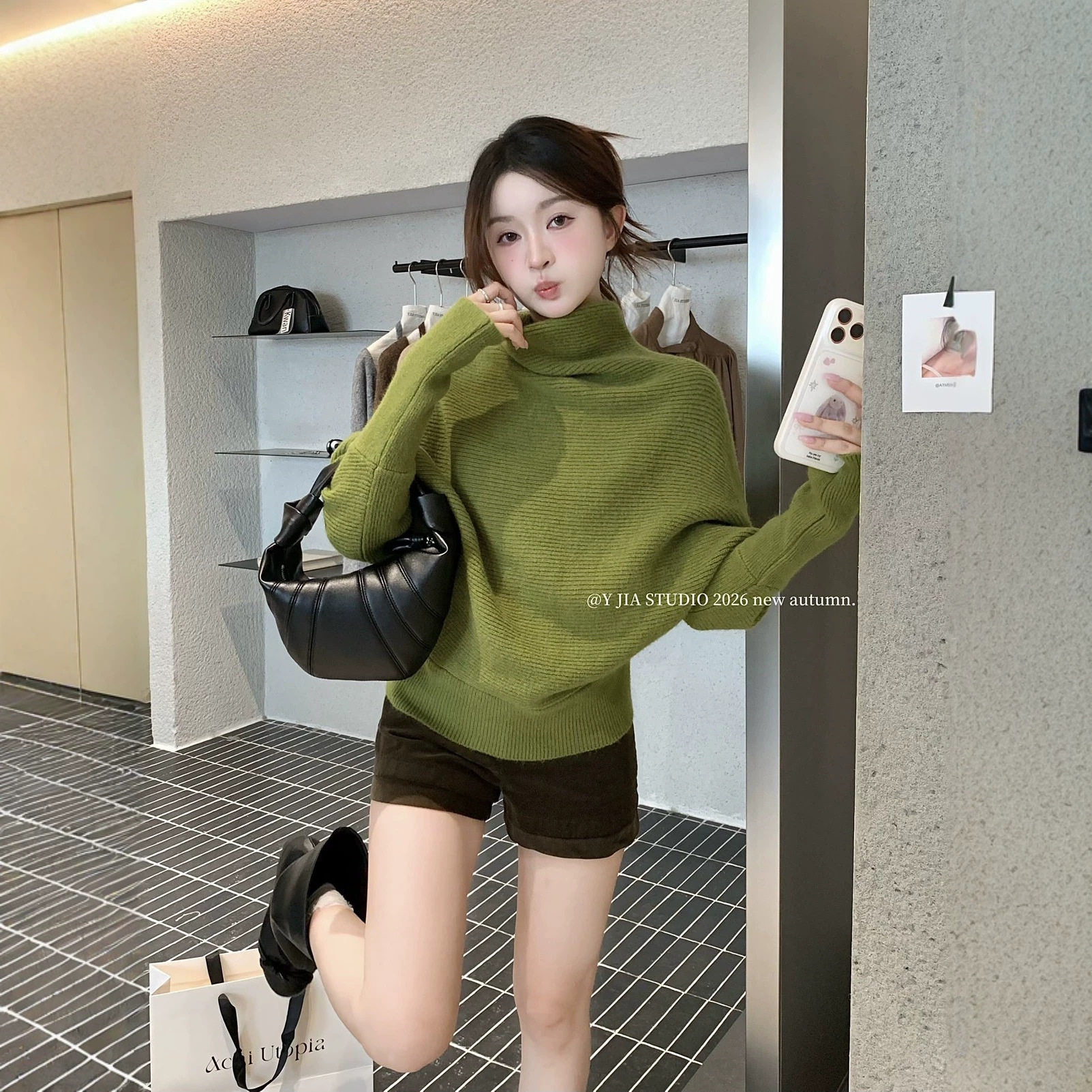 Y.JIA伊嘉秋冬韩版温柔风百搭宽松软糯套头高领蝙蝠袖针织衫女719