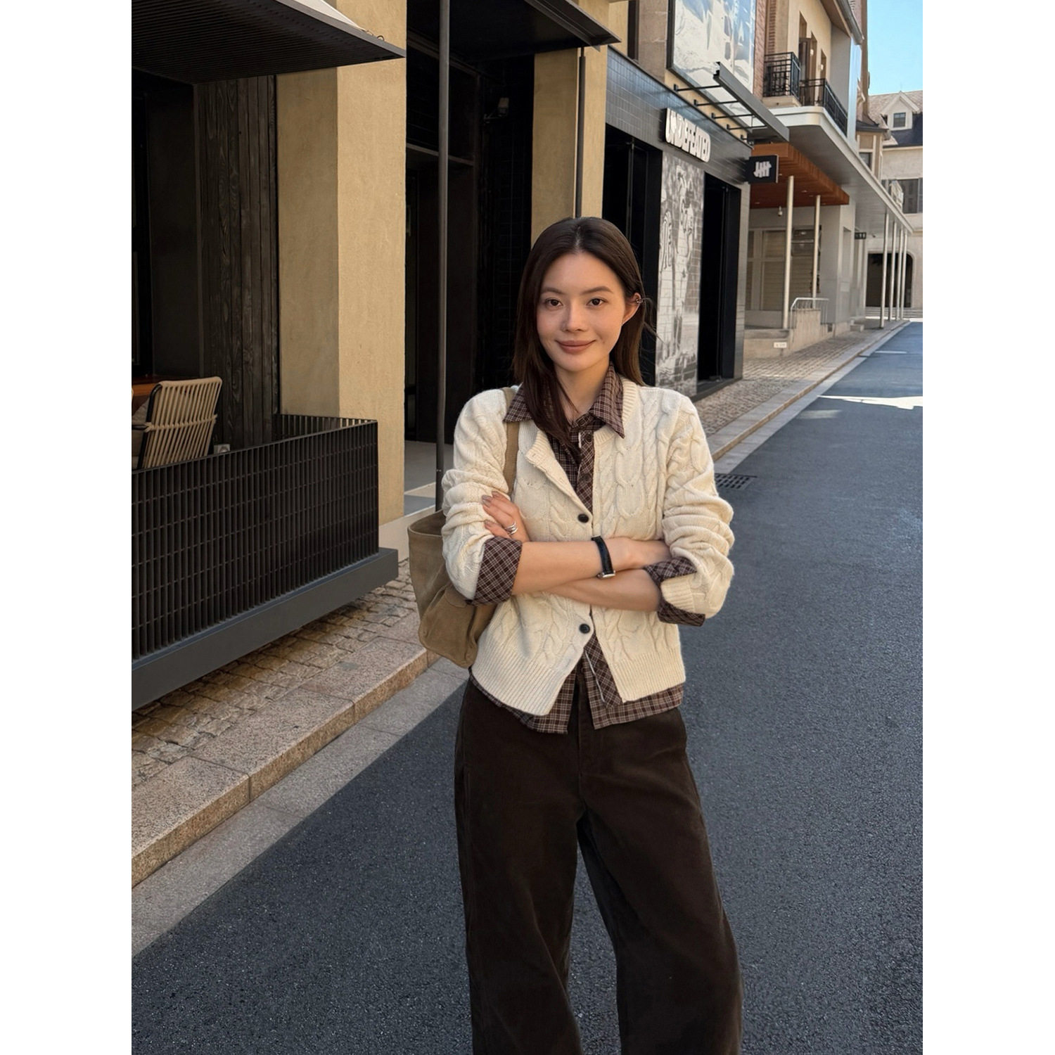 韩迅 复古诗奢假两件麻花毛衣女2026冬格纹衬衫拼接针织开衫27641