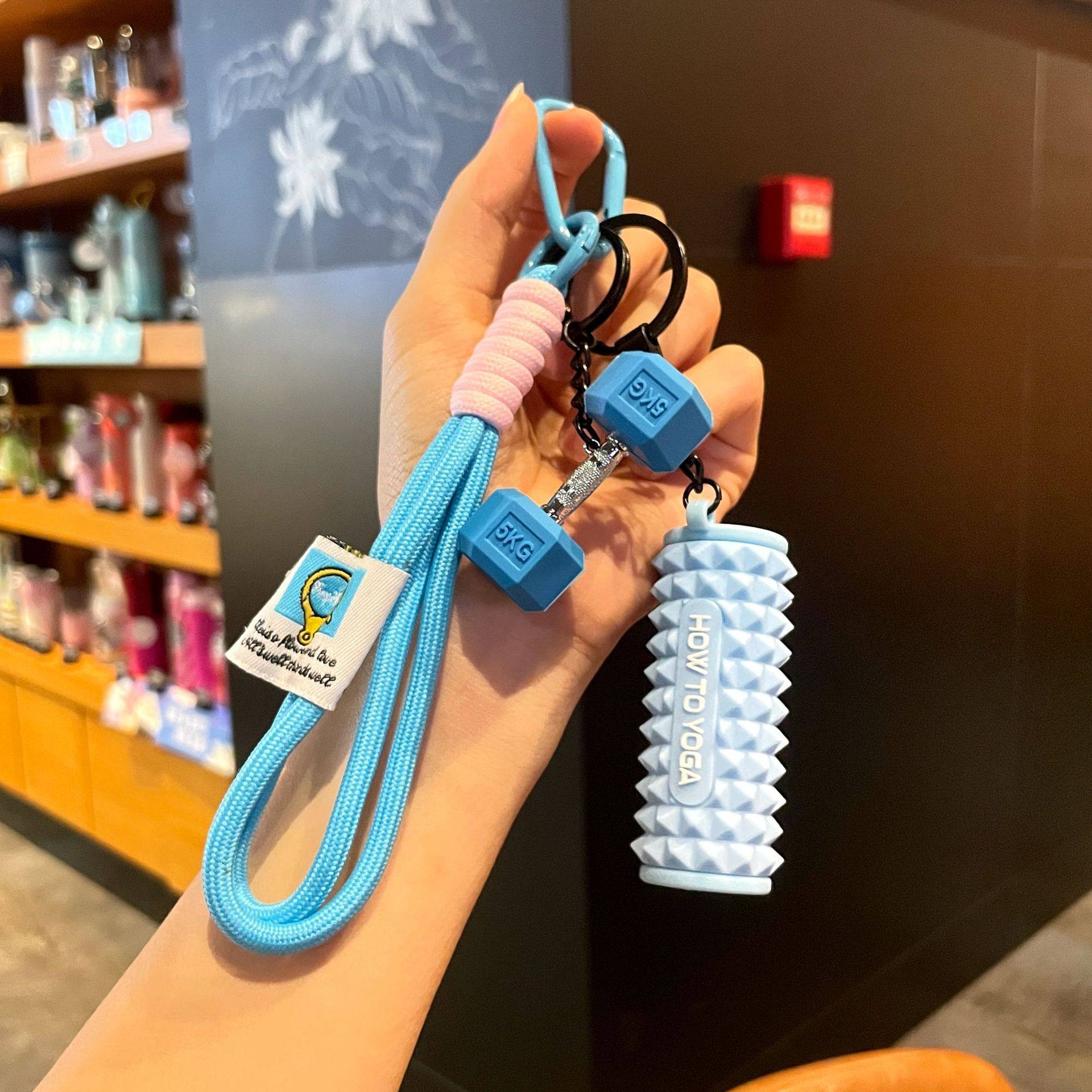 泡沫轴钥匙挂件活动小礼品小哑铃书包挂件健身挂件瑜伽钥匙挂件,服饰配件/皮带/帽子/围巾,包挂件,淘宝优惠券,粉丝福利购,淘宝优惠卷