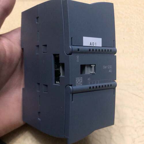 可维修6ES7232-4HD32-0XB0西门子的PLC议价