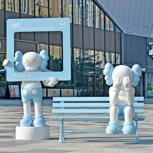 kaws暴力熊公仔芝麻街大摆件网红打卡拍照轻奢雕塑装饰落地玻璃钢