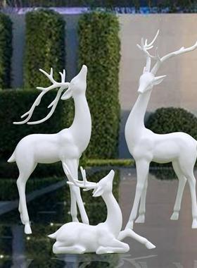 仿真梅花鹿雕塑售楼部户外草坪装饰品商场玻璃钢美陈婚庆白鹿摆件