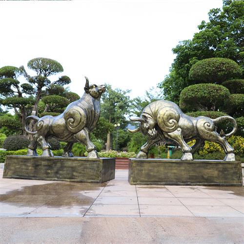 玻璃钢大型仿铜牛雕塑户外公园小区商场地产门口招财动物装饰摆件