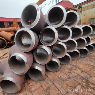 合金厚壁弯头12Cr1MoV 15CrMo推制热压保中心高90° 1.5D国标弯头