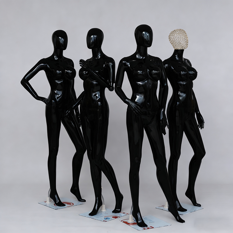 亚黑女装全身橱窗展示模特
