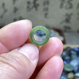 和田玉碧玉苹果绿卡8留原皮随型小跑环国风复古文玩珠串跑圈挂饰