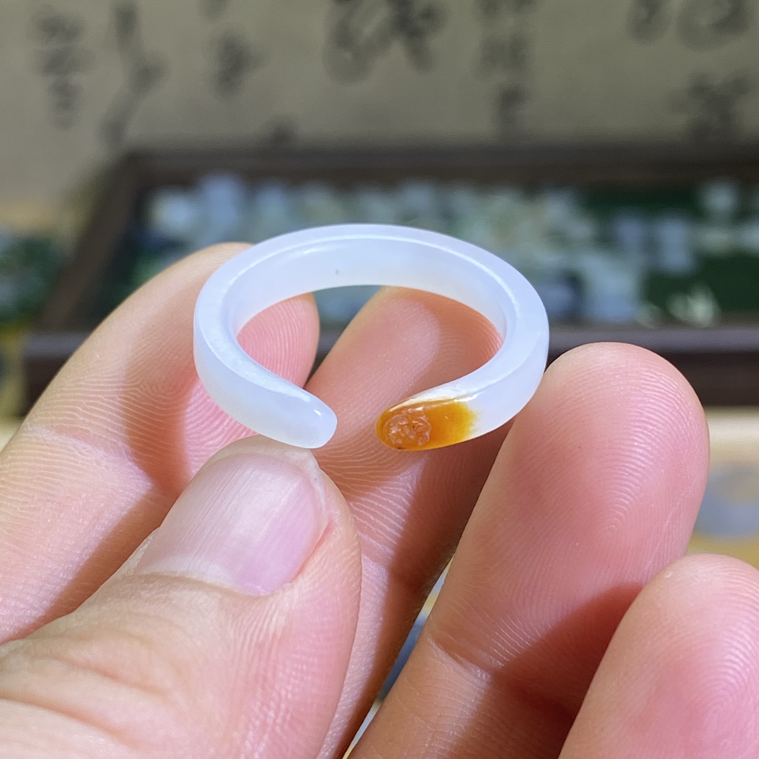 和田玉白玉籽料卡19直切洒金皮开口戒大圈口复古风戒圈挂饰