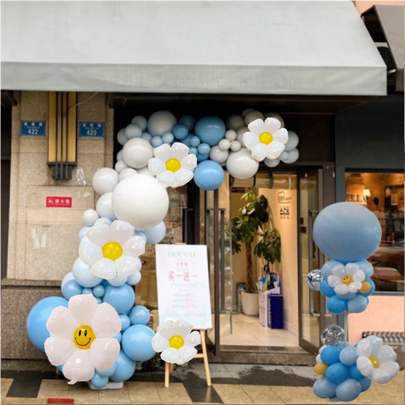 马卡龙浅蓝色气球链店铺开业气球