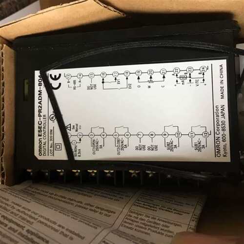 维修正品温控器E5EC-QR2A