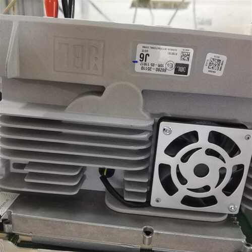 维修新款JBL功放议价维修