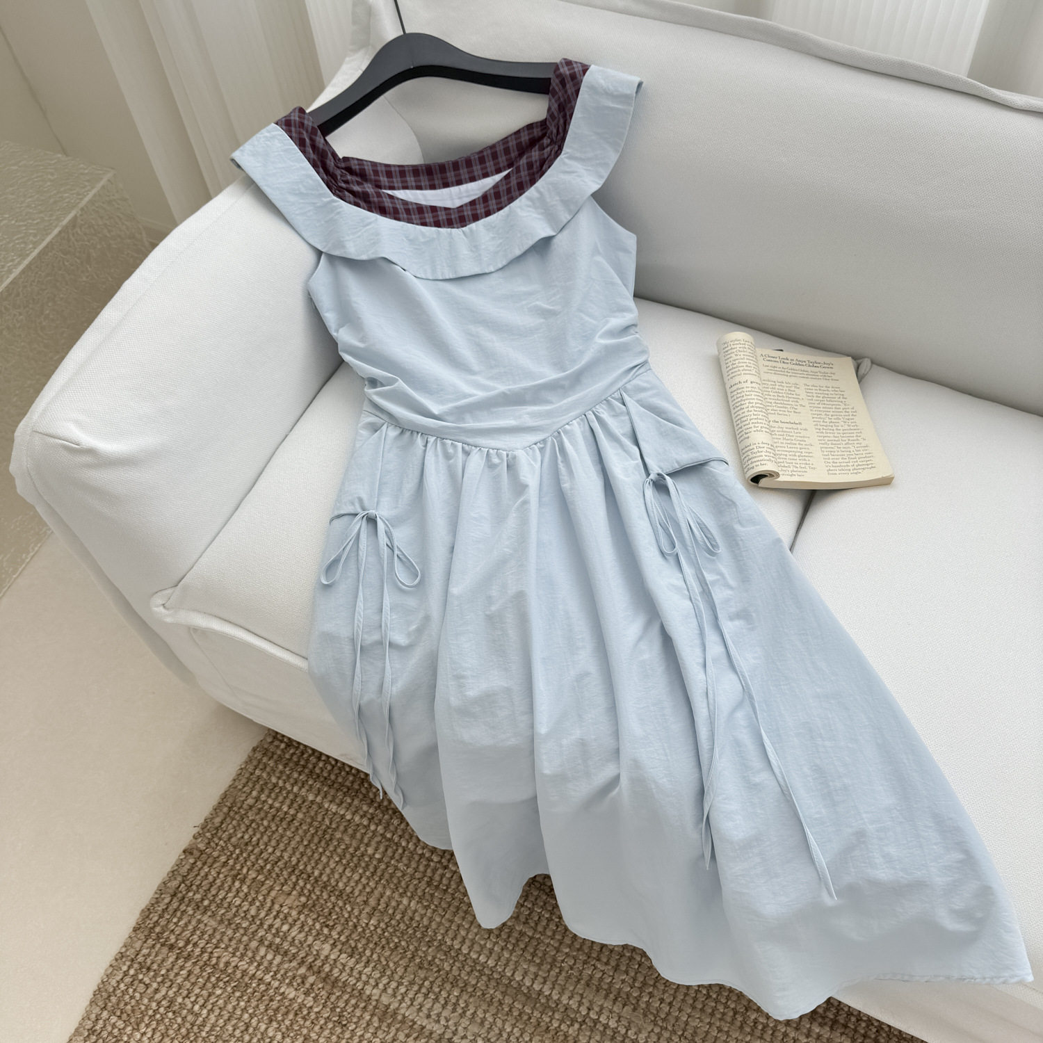 清冷蓝色文艺感撞色领口长裙夏季腰侧不对称连衣裙