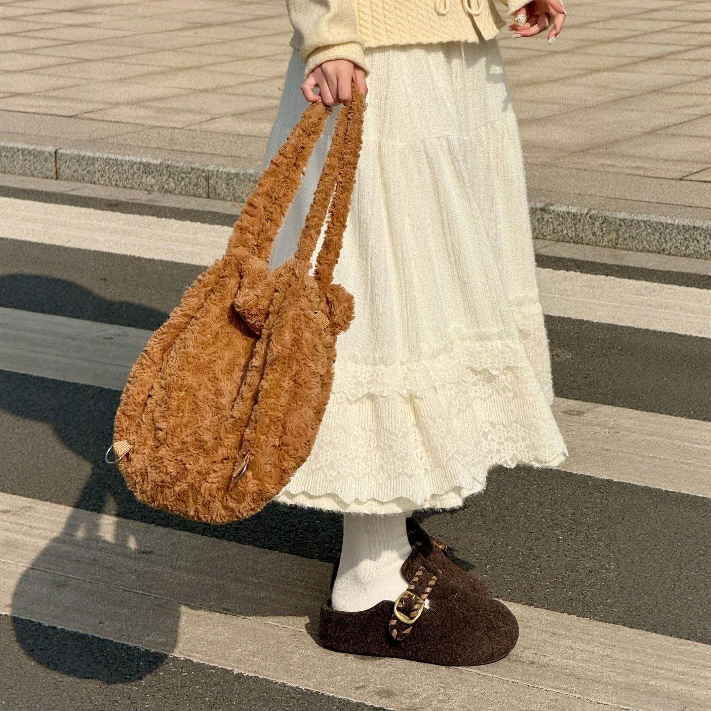 白色毛绒半身裙秋冬季高腰a字蕾丝半裙巨好看大码蛋糕裙